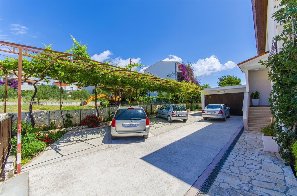 Apartments Mate Trogir Exterior photo