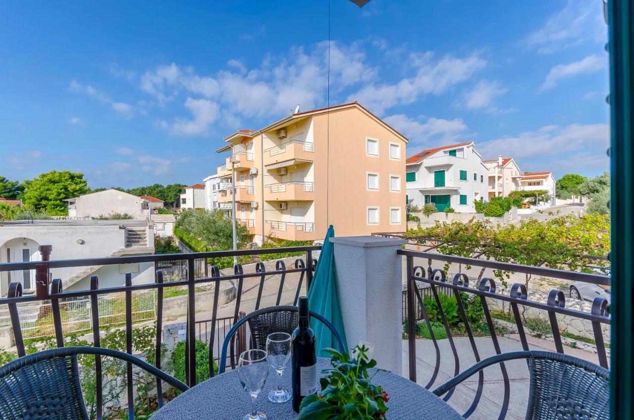 Apartments Mate Trogir Exterior photo