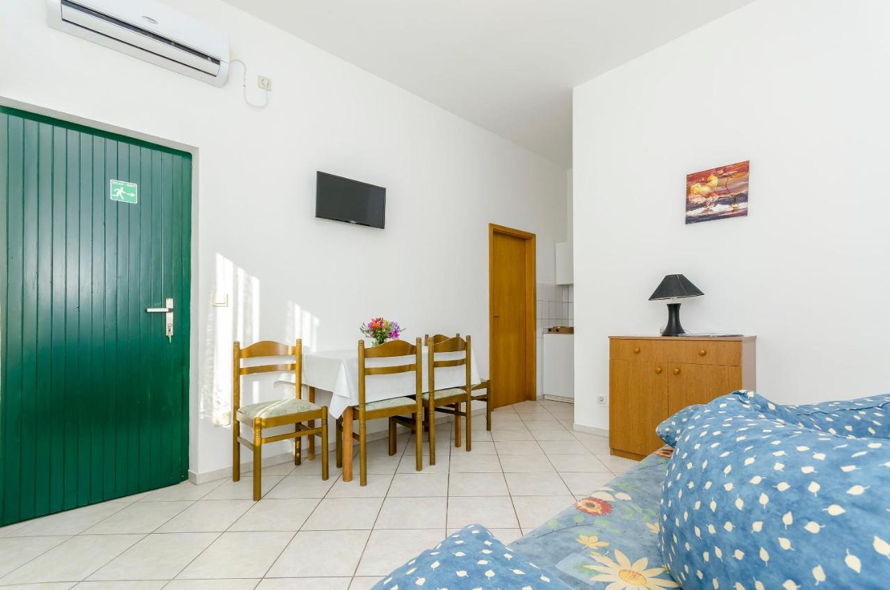 Apartments Mate Trogir Exterior photo